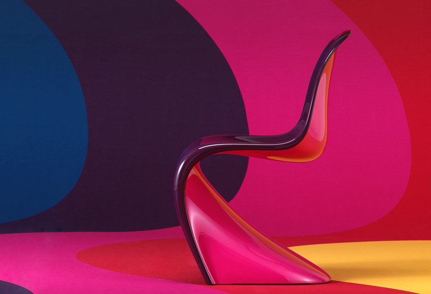 Vitra has launched a new limited edition – The Panton Chair Duo