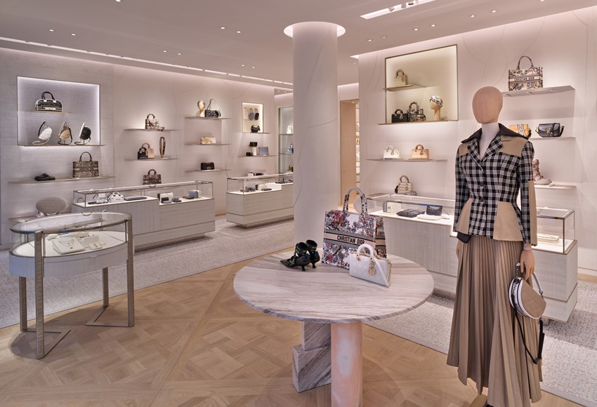 TAKE A LOOK INSIDE THE STORE: DIOR 