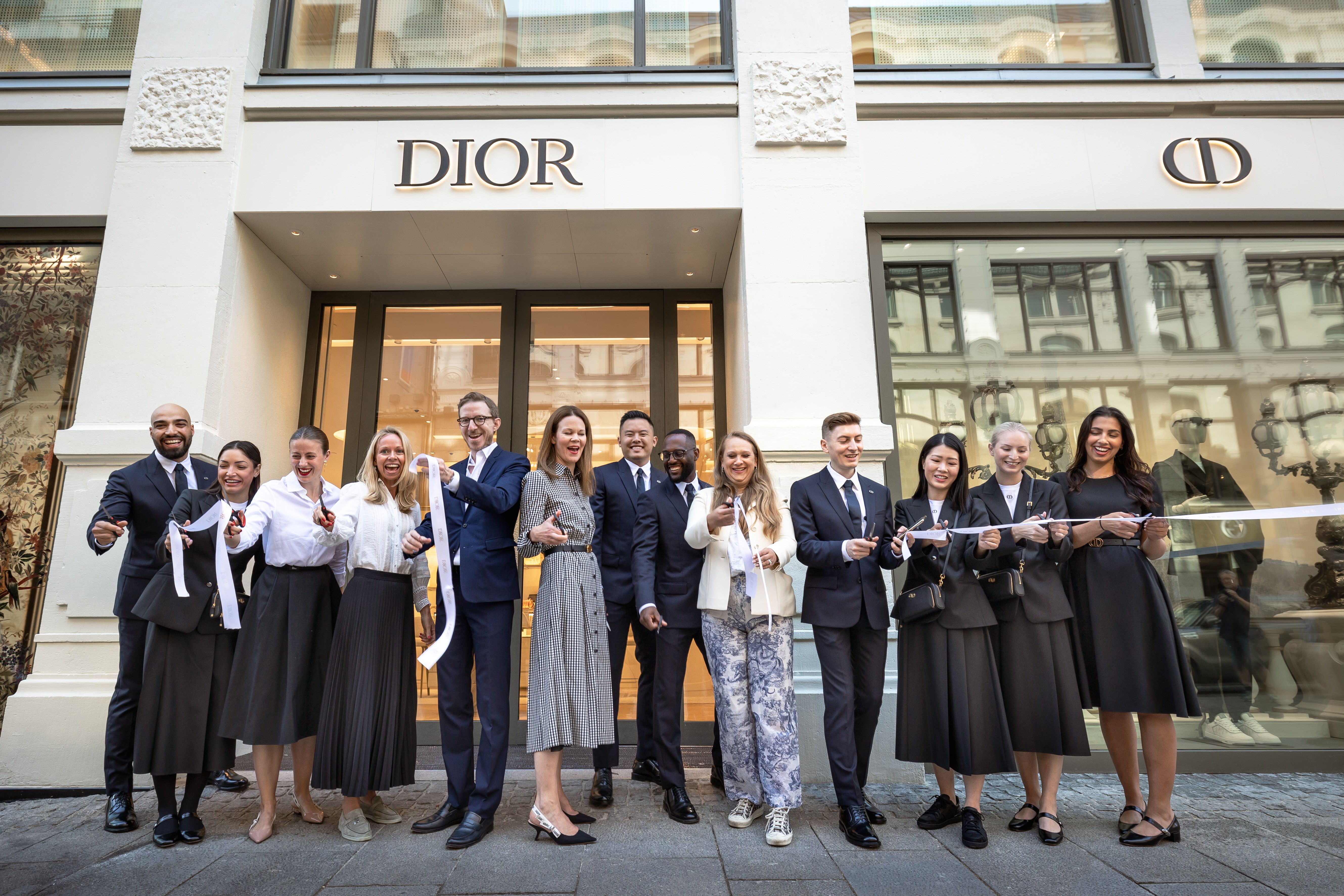 NEW STORE OPENING: 
DIOR